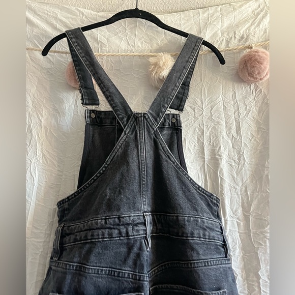 Free People | Black Denim Cut-Off Overalls 🌵27 - Picture 5 of 7